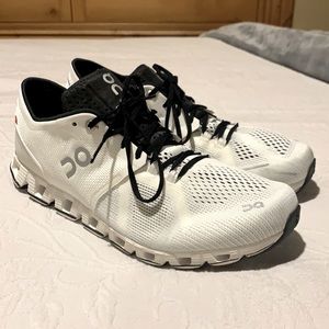 On Cloud X Running Shoe